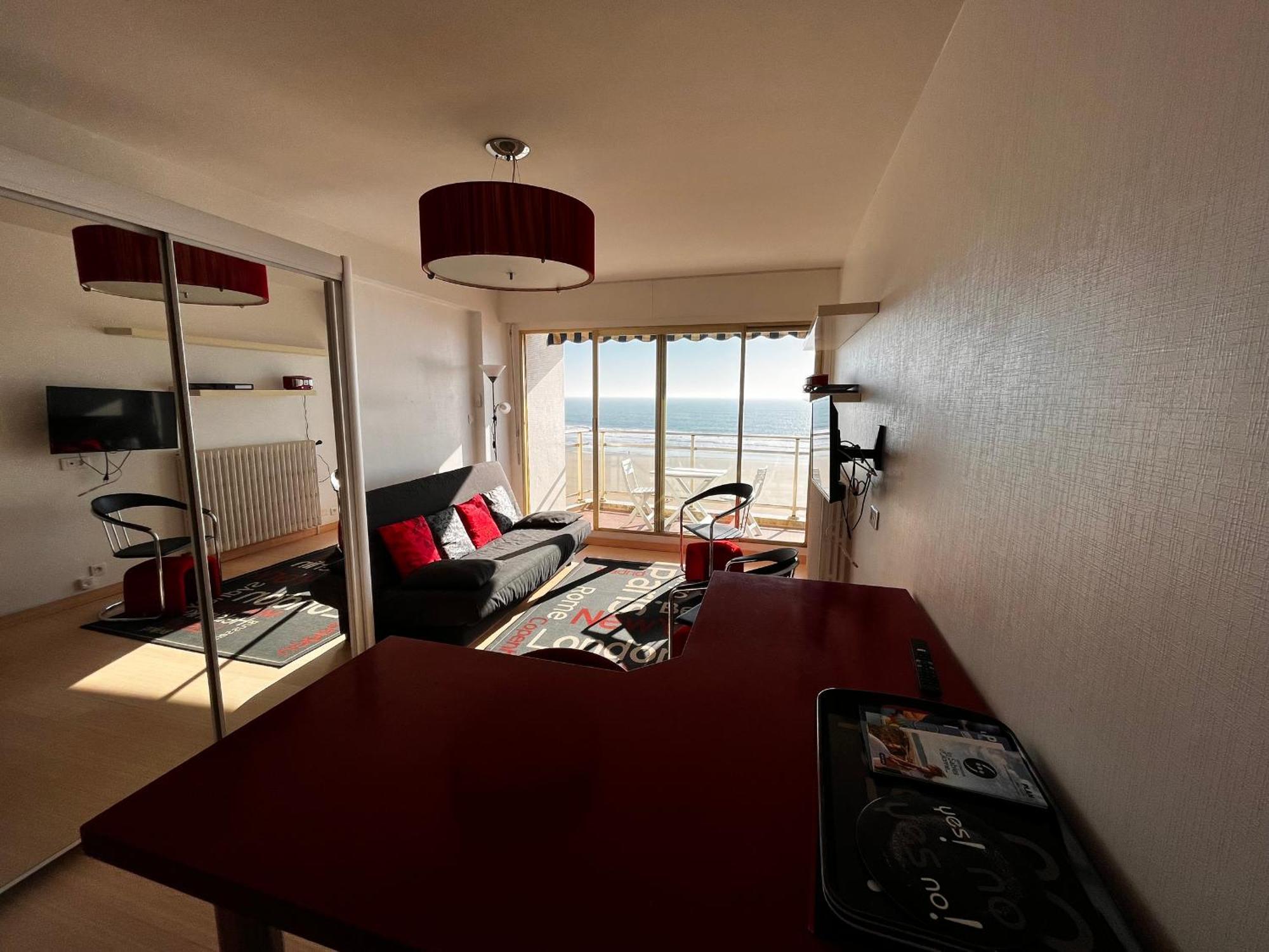 Studio Face Mer Avec Balcon, Proche Commerces Et Plage - Fr-1-197-164 Les Sables-d'Olonne Bagian luar foto